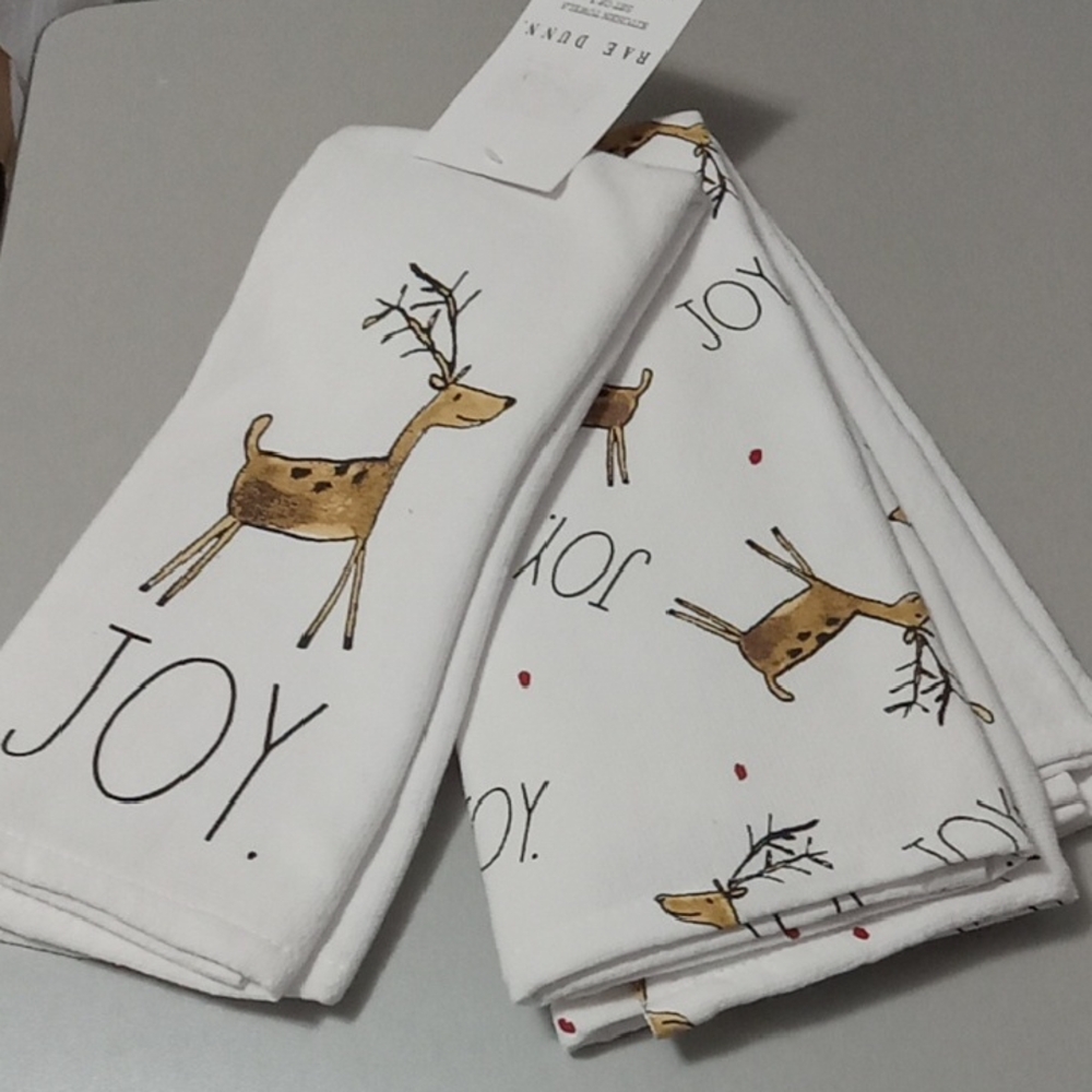 Rae Dunn Christmas Reindeer Set Of 3 Towels 🦌🦌🦌🦌🦌